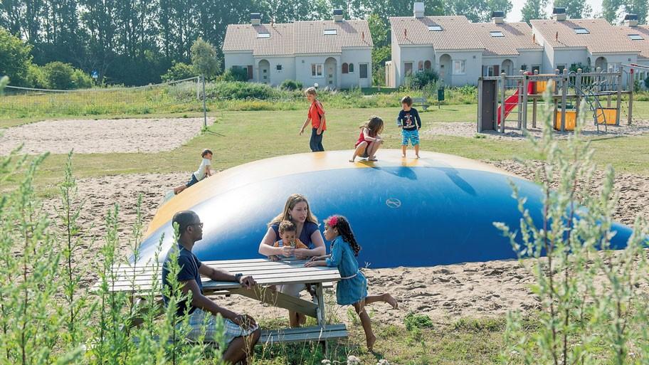 Speeltuin en airtrampoline 